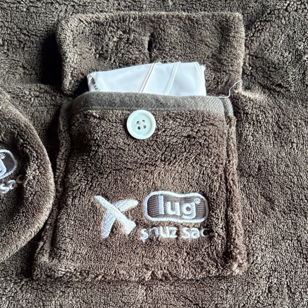 Lug Snuz Chocolate Brown Travel 2-in-1 Neck Pillow and Blanket - Picture 3 of 4